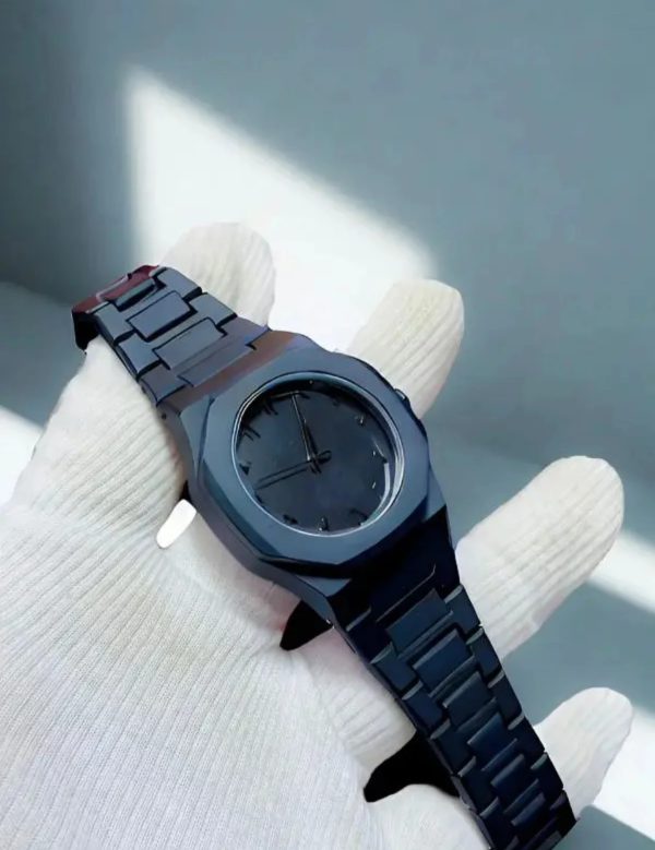 Full Black Aura Quartz Watch – Lightweight Design, , Premium Quality & Finish – Best Quality Analog Watch For Boys – Watch For Men